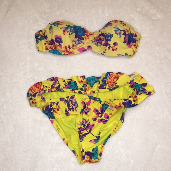 Floral Matching Bikini Set (Size Small) - Picture 1 of 2